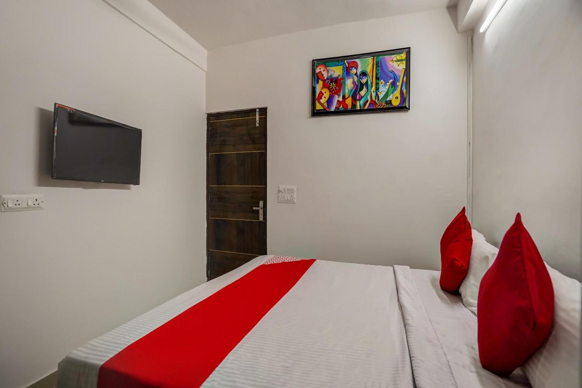Oyo Flagship 75287 Pubg Residency Hotel New Delhi Exterior photo